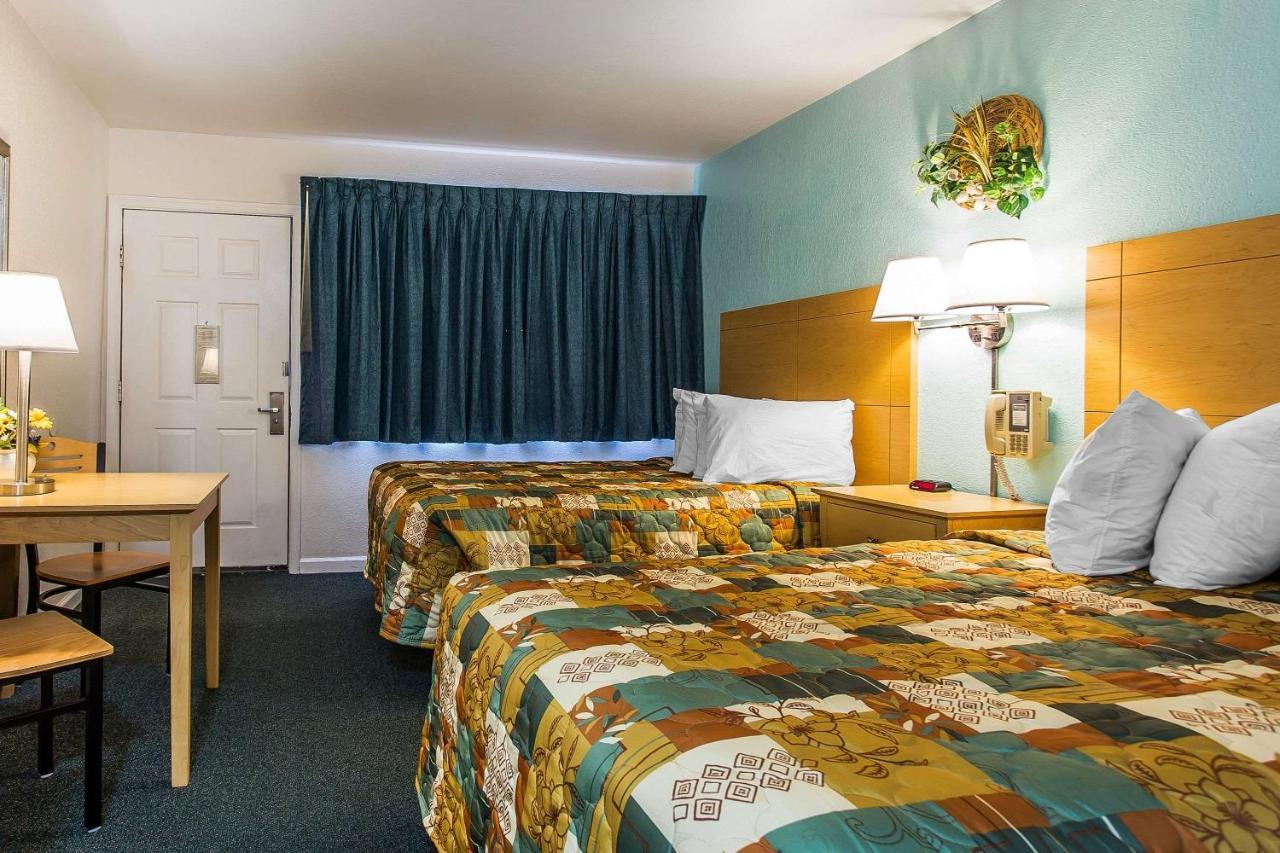 Rodeway Inn & Suites Nags Head Ngoại thất bức ảnh